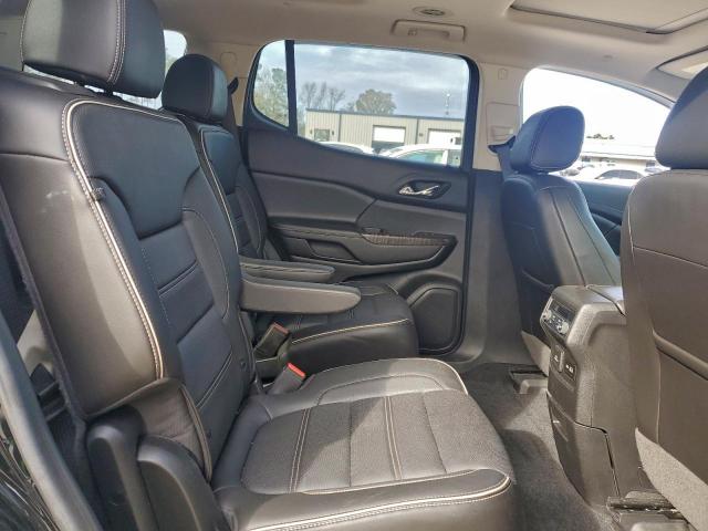 GMC Acadia Denali Image 10