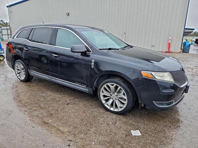 Lincoln MKT Image 5