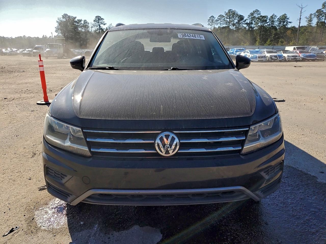Volkswagen Tiguan Se Image 2