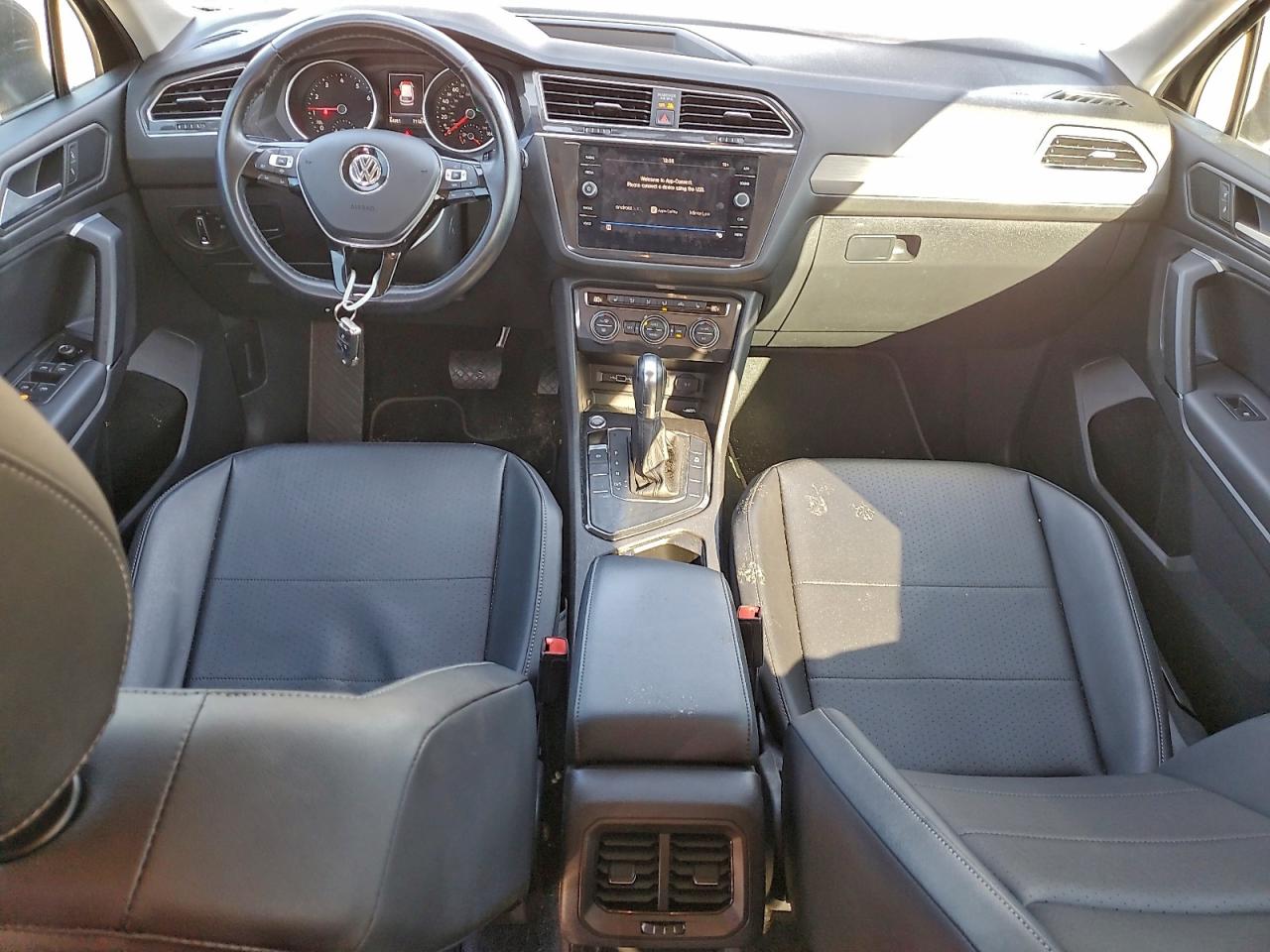 Volkswagen Tiguan Se Image 11