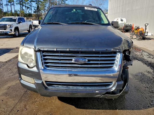 Ford Explorer Xlt Image 5