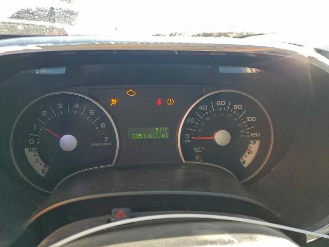 Ford Explorer Xlt Image 10