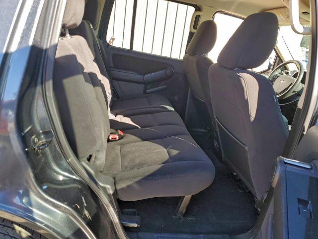 Ford Explorer Xlt Image 8