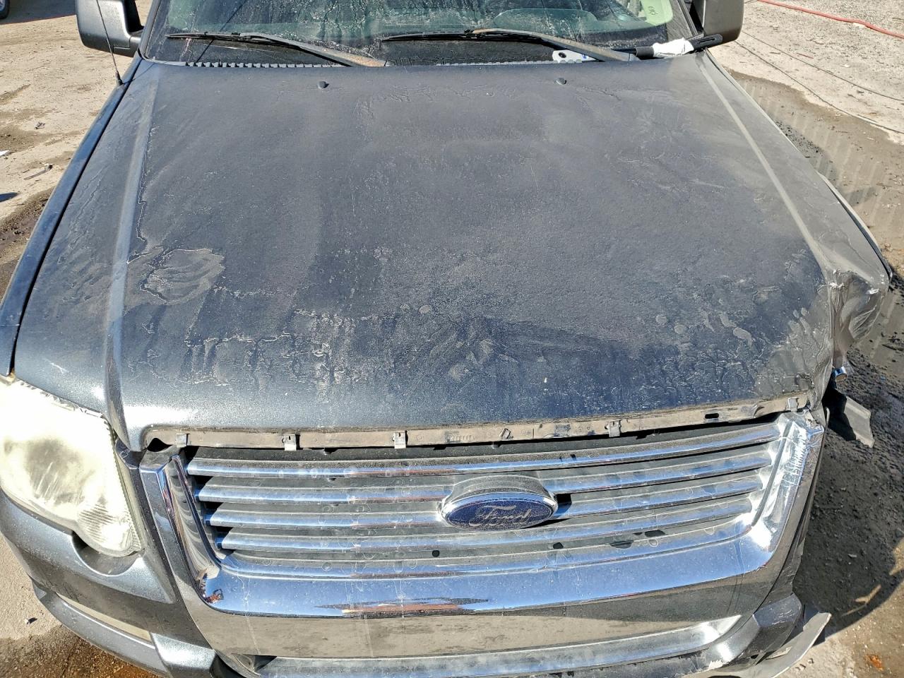 Ford Explorer Xlt Image 13