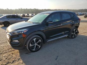  Salvage Hyundai TUCSON