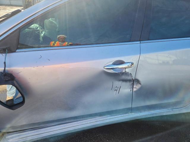 Nissan Altima 2.5 Image 8