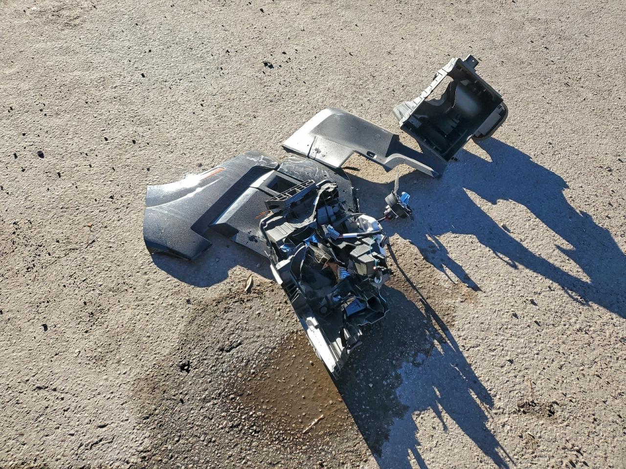 Nissan Frontier S Image 13