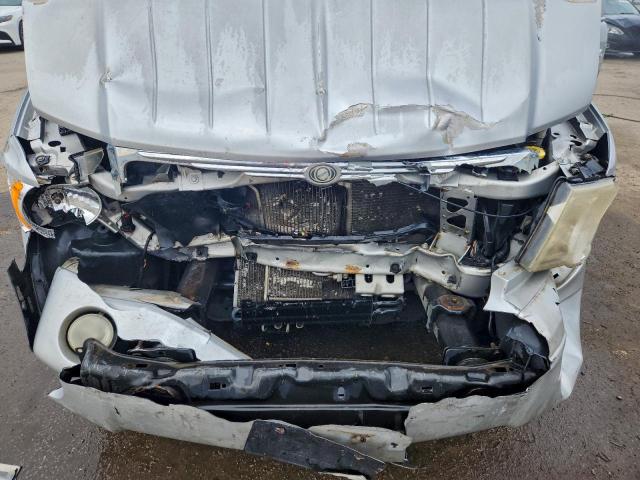 Chrysler Aspen Limited Image 4