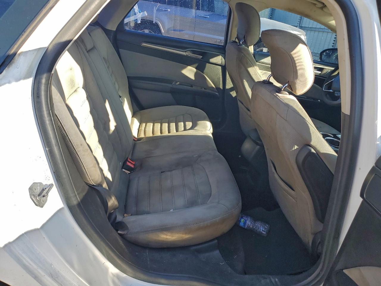 Ford Fusion S Image 3