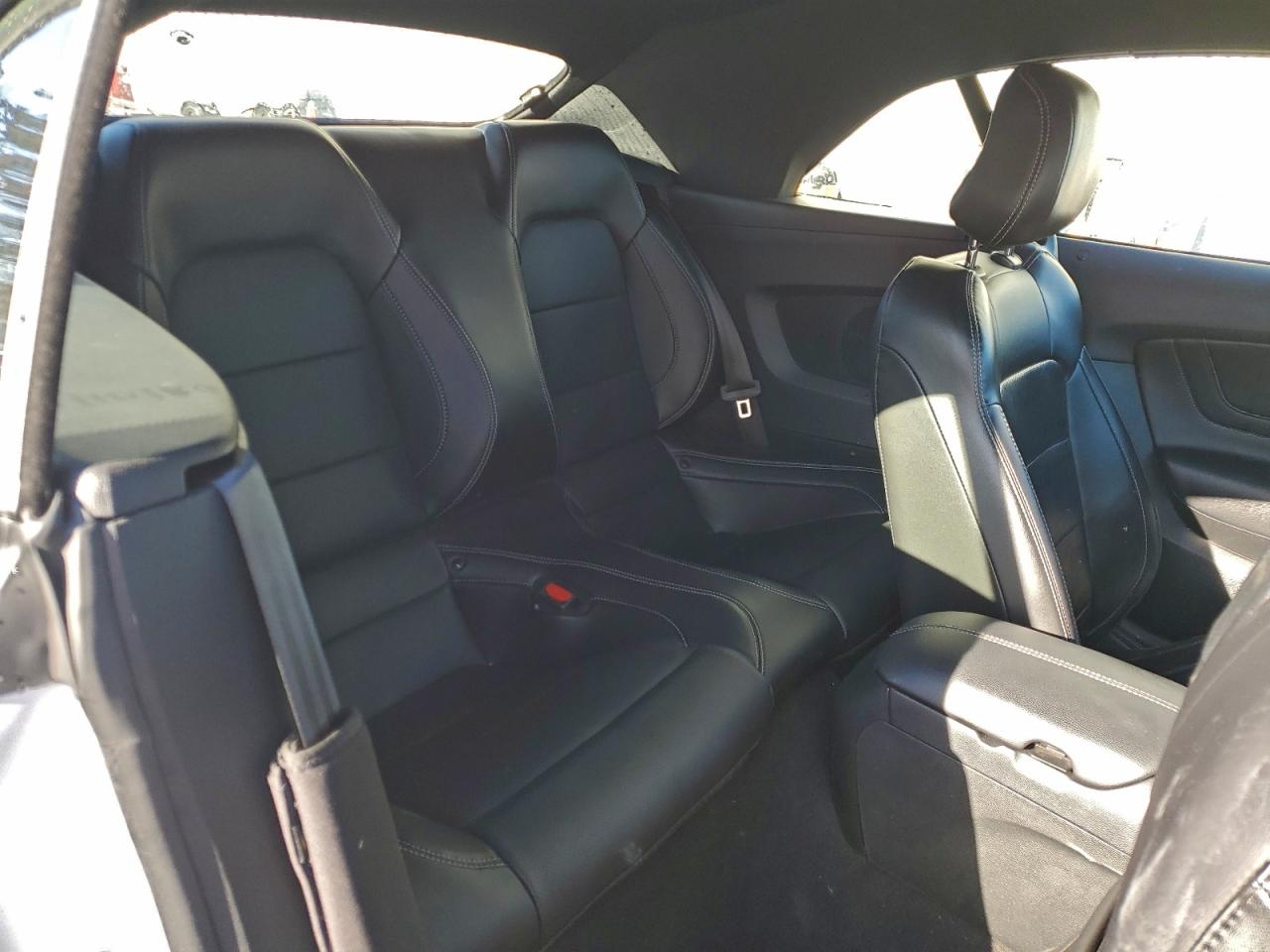 Ford Mustang Gt Image 7