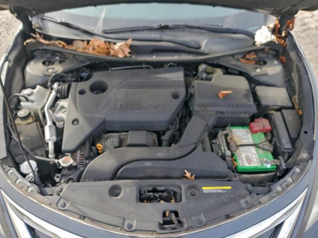Nissan Altima 2.5 Image 2