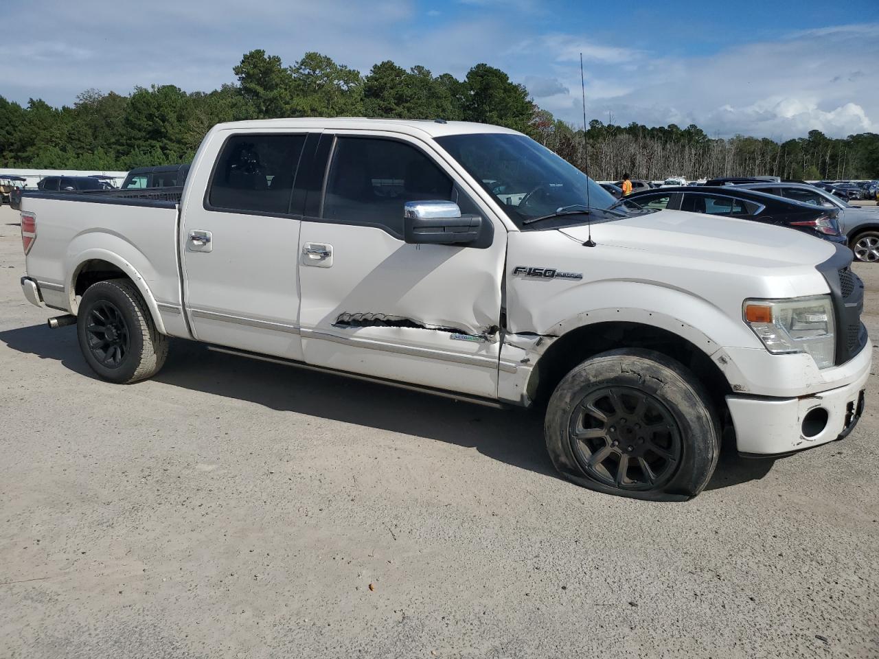 Ford F-150 Supercrew Image 8