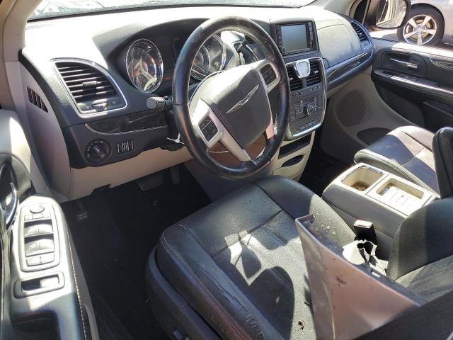 Chrysler Minivan Touring Image 3