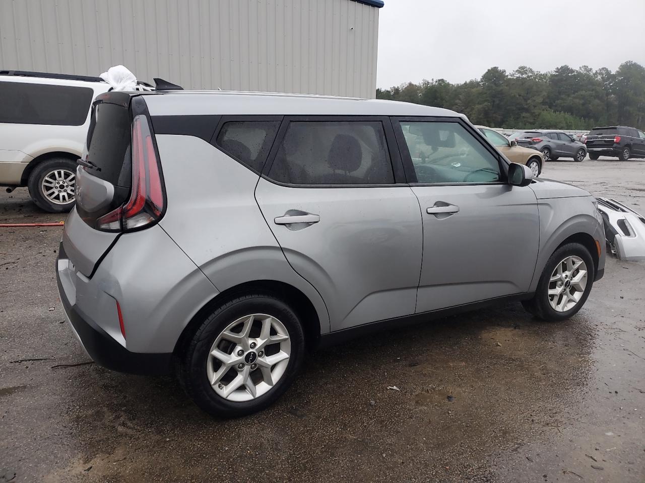Kia Soul Lx Image 3