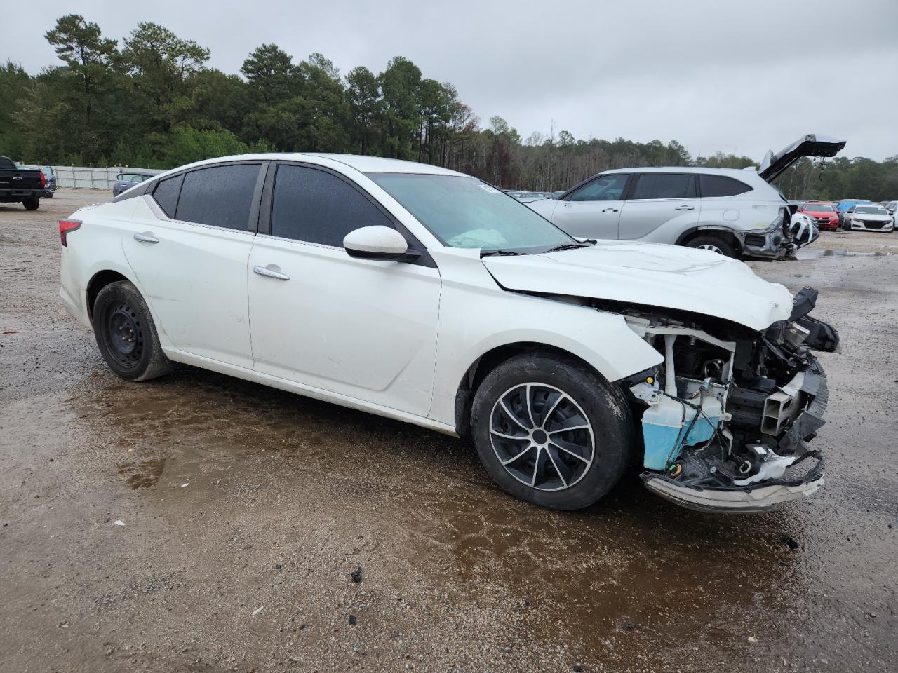 Nissan Altima S Image 10