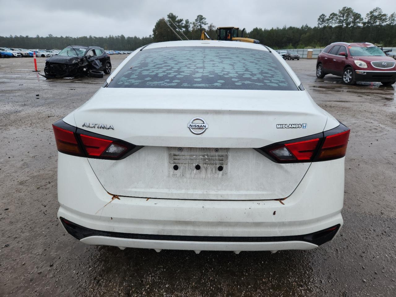 Nissan Altima S Image 6