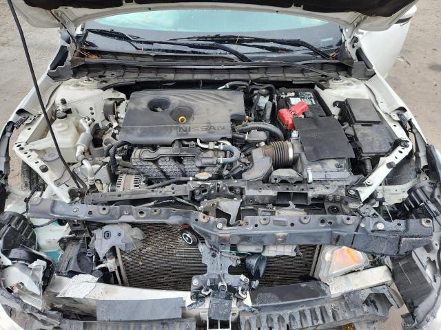 Nissan Altima S Image 12