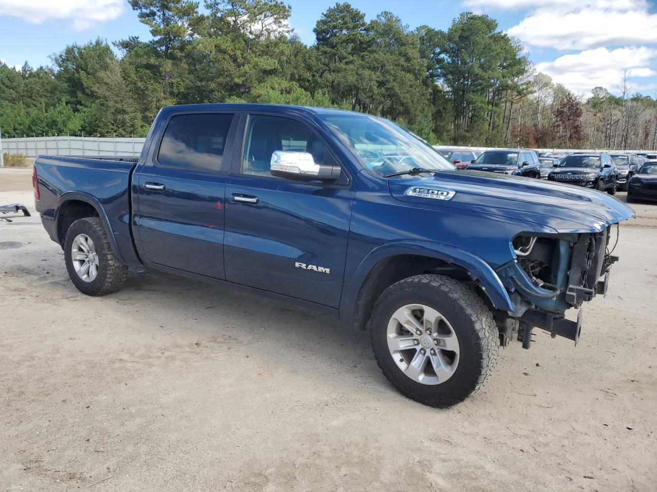 Ram 1500 Laramie Image 7