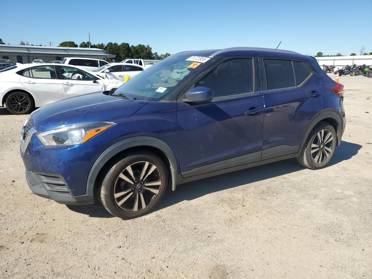 Nissan Kicks S Image 1