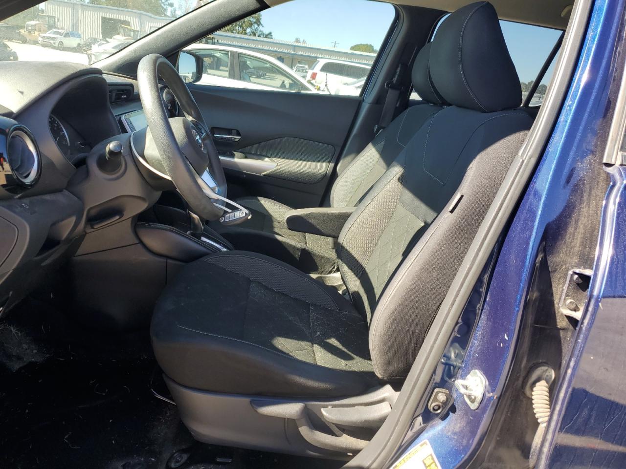 Nissan Kicks S Image 12