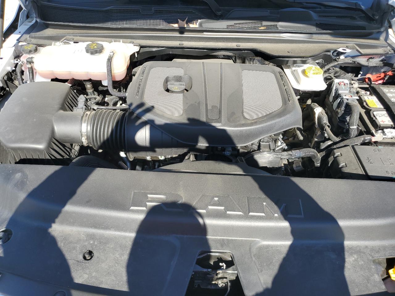 Ram 1500 Laramie Image 6