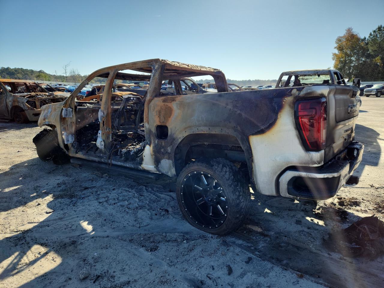 GMC Sierra K1500 Denali Image 4