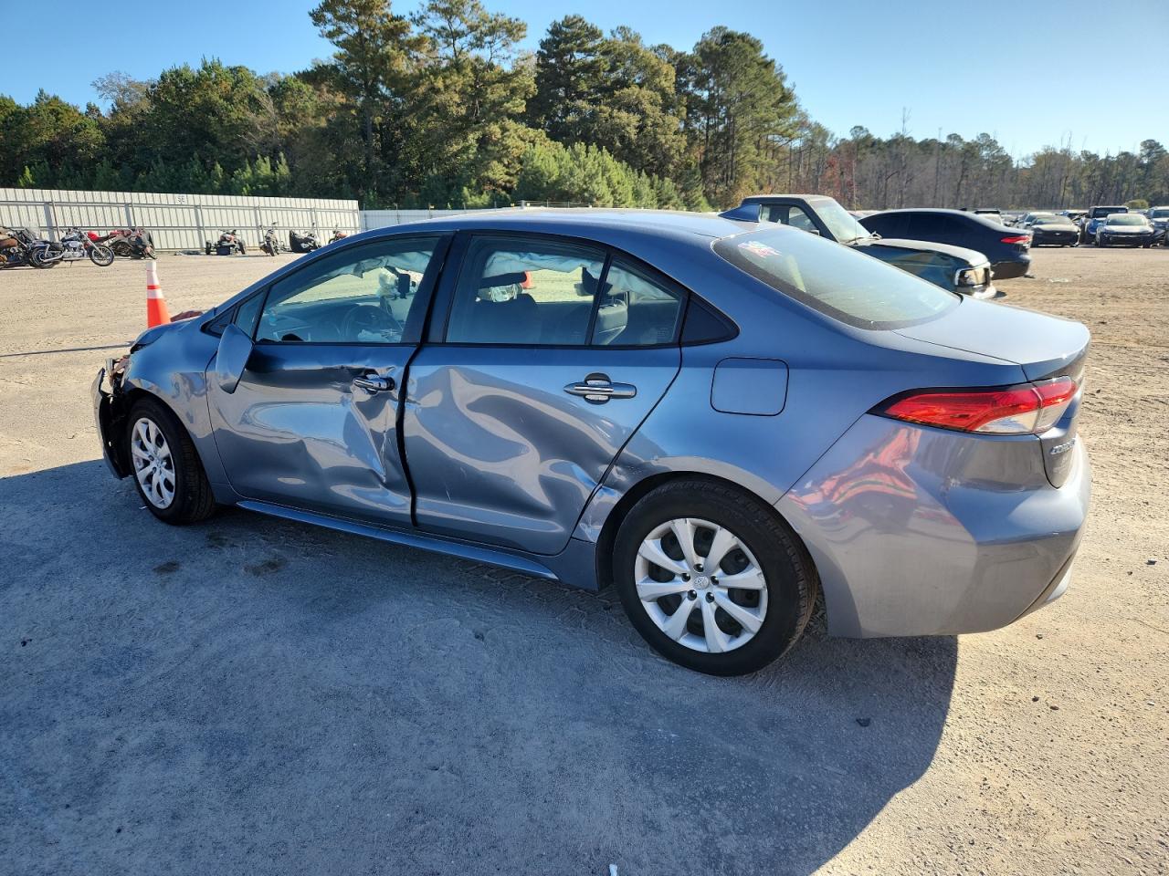 Toyota Corolla Le Image 12