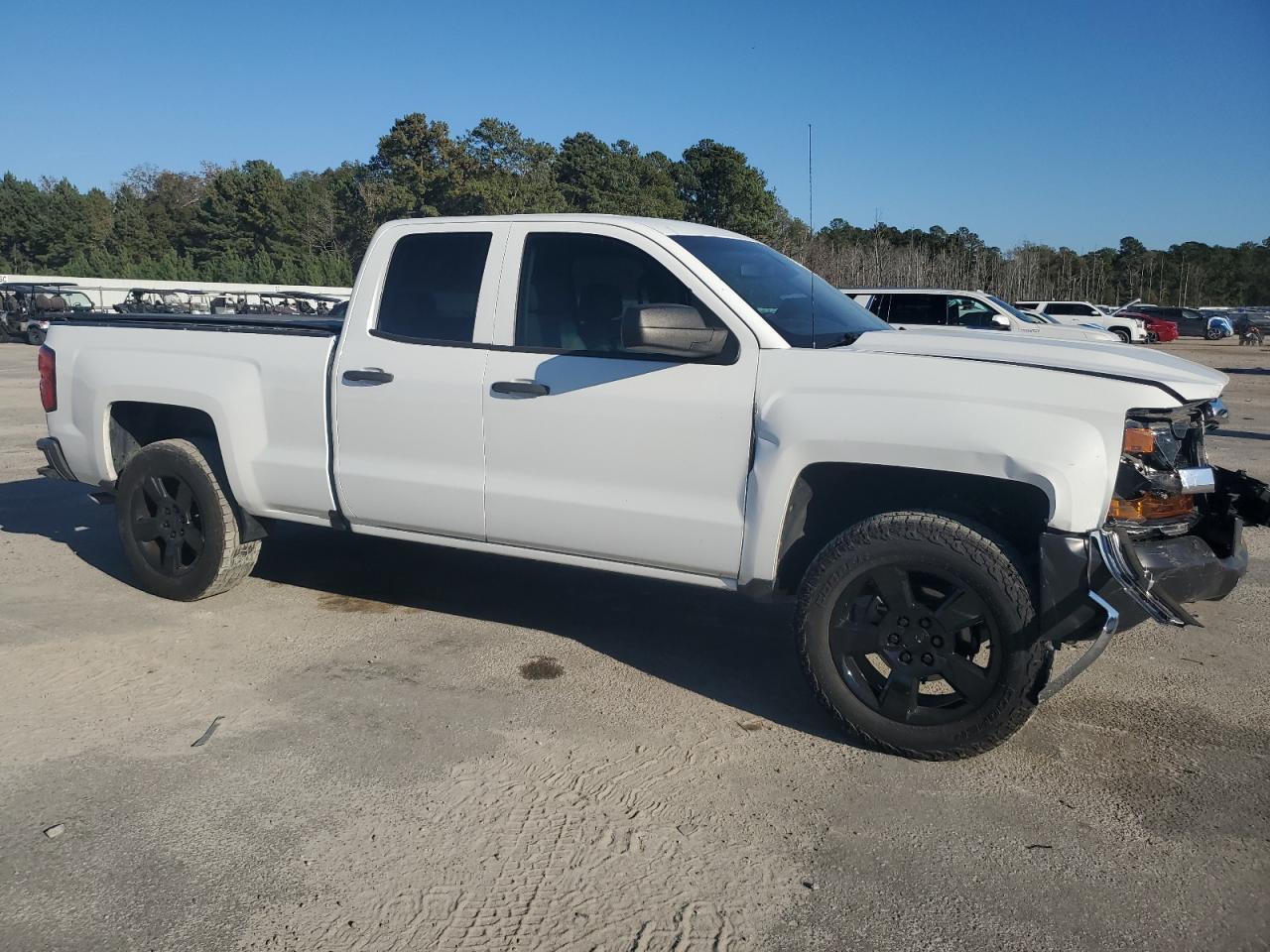 Chevrolet Silverado C1500 Image 12