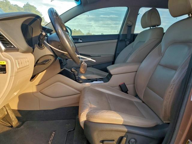 Hyundai TUCSON Limited Image 7