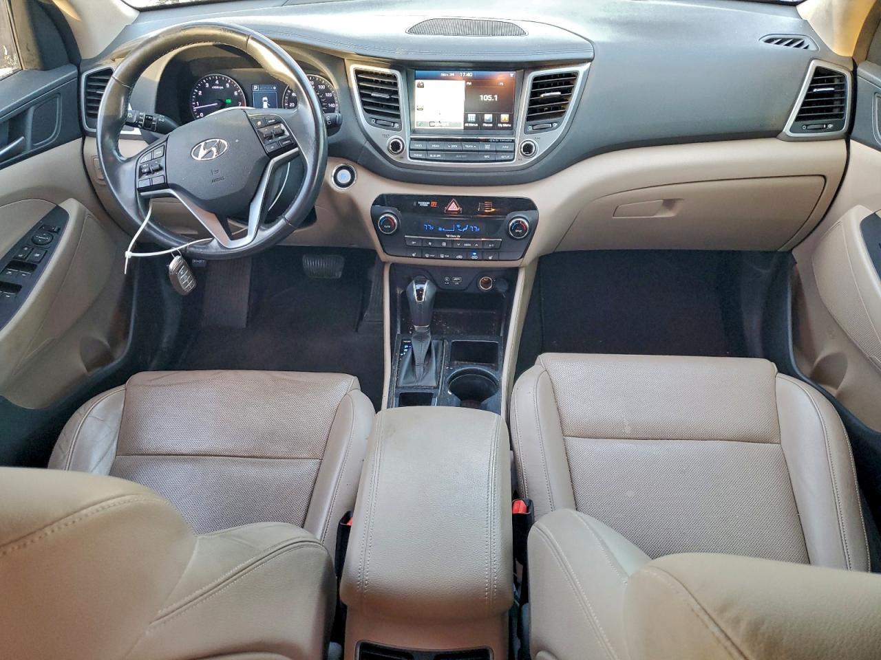 Hyundai TUCSON Limited Image 10