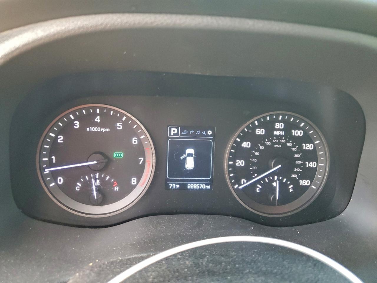 Hyundai TUCSON Limited Image 4