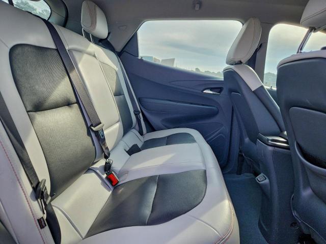 Chevrolet Bolt Premier Image 2