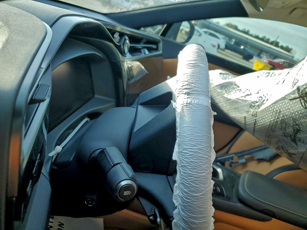 Lexus Rz 300e Image 7