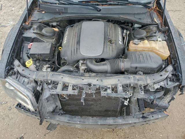 Chrysler 300 S Image 7