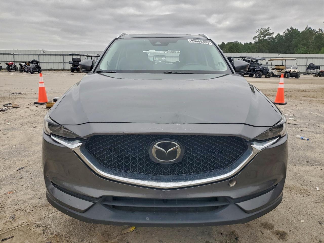 Mazda Cx Grand Touring Image 2