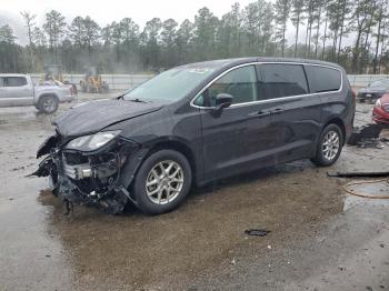  Salvage Chrysler Minivan