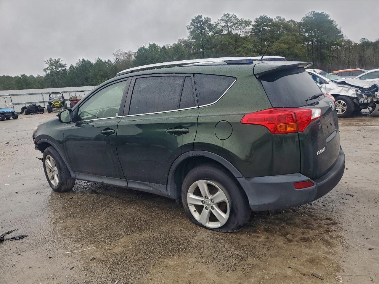 Toyota RAV4 Xle Image 13