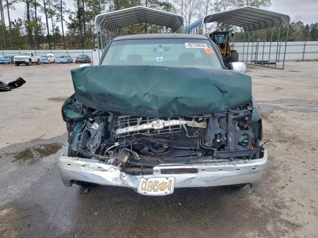 Chevrolet Silverado C1500 Image 3