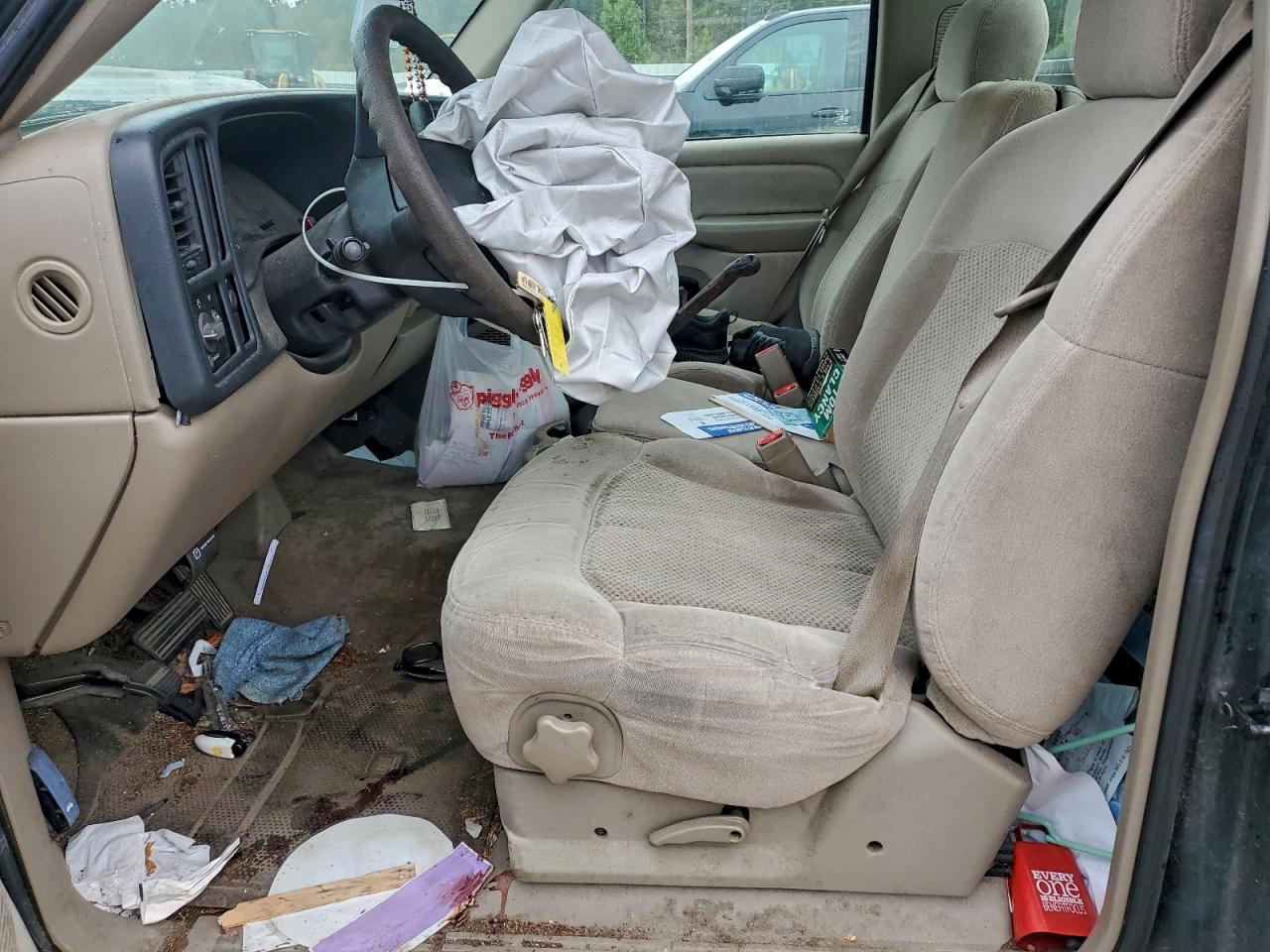 Chevrolet Silverado C1500 Image 8