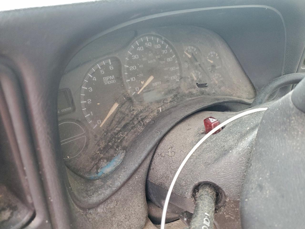 Chevrolet Silverado C1500 Image 9