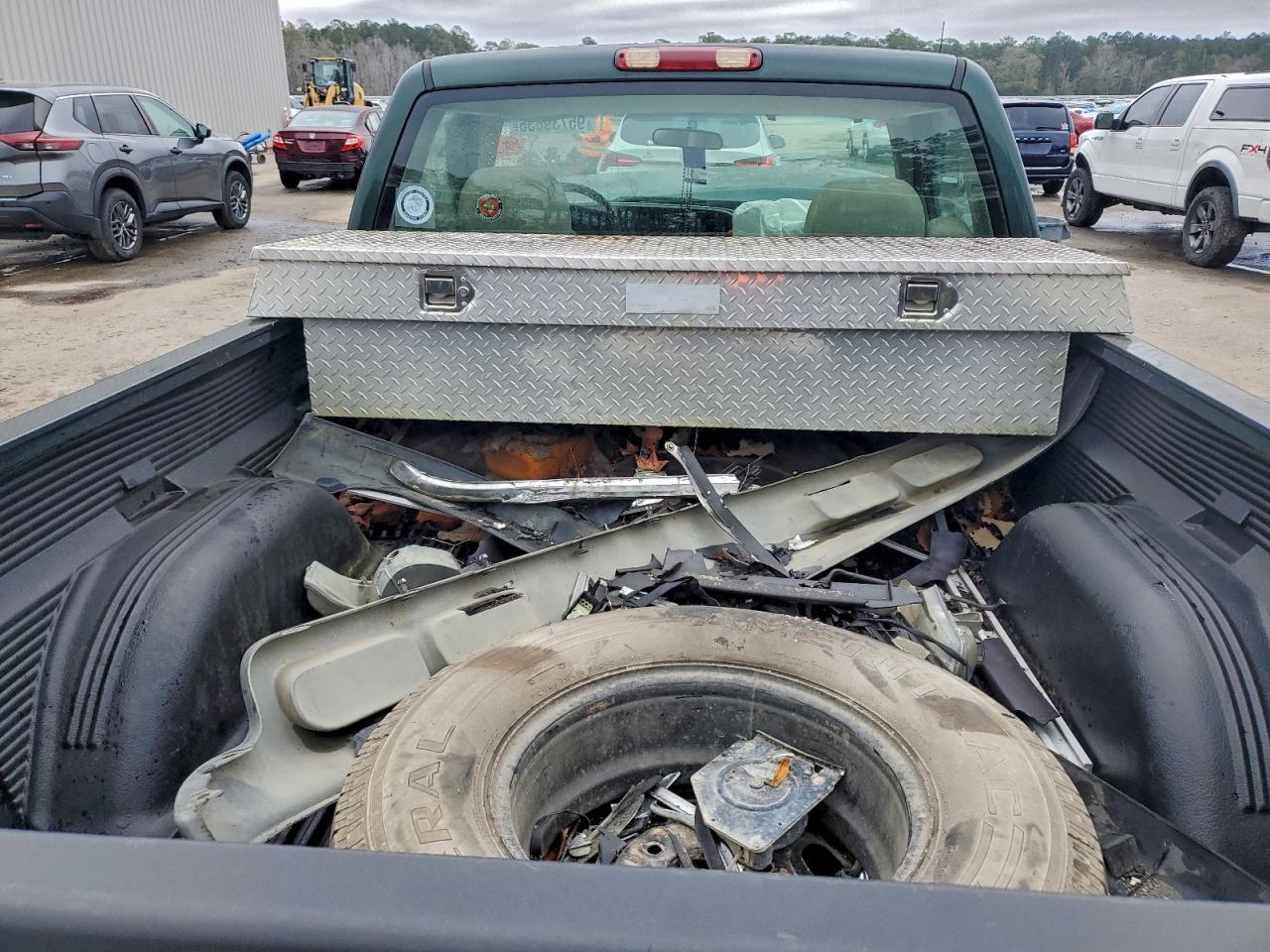 Chevrolet Silverado C1500 Image 6