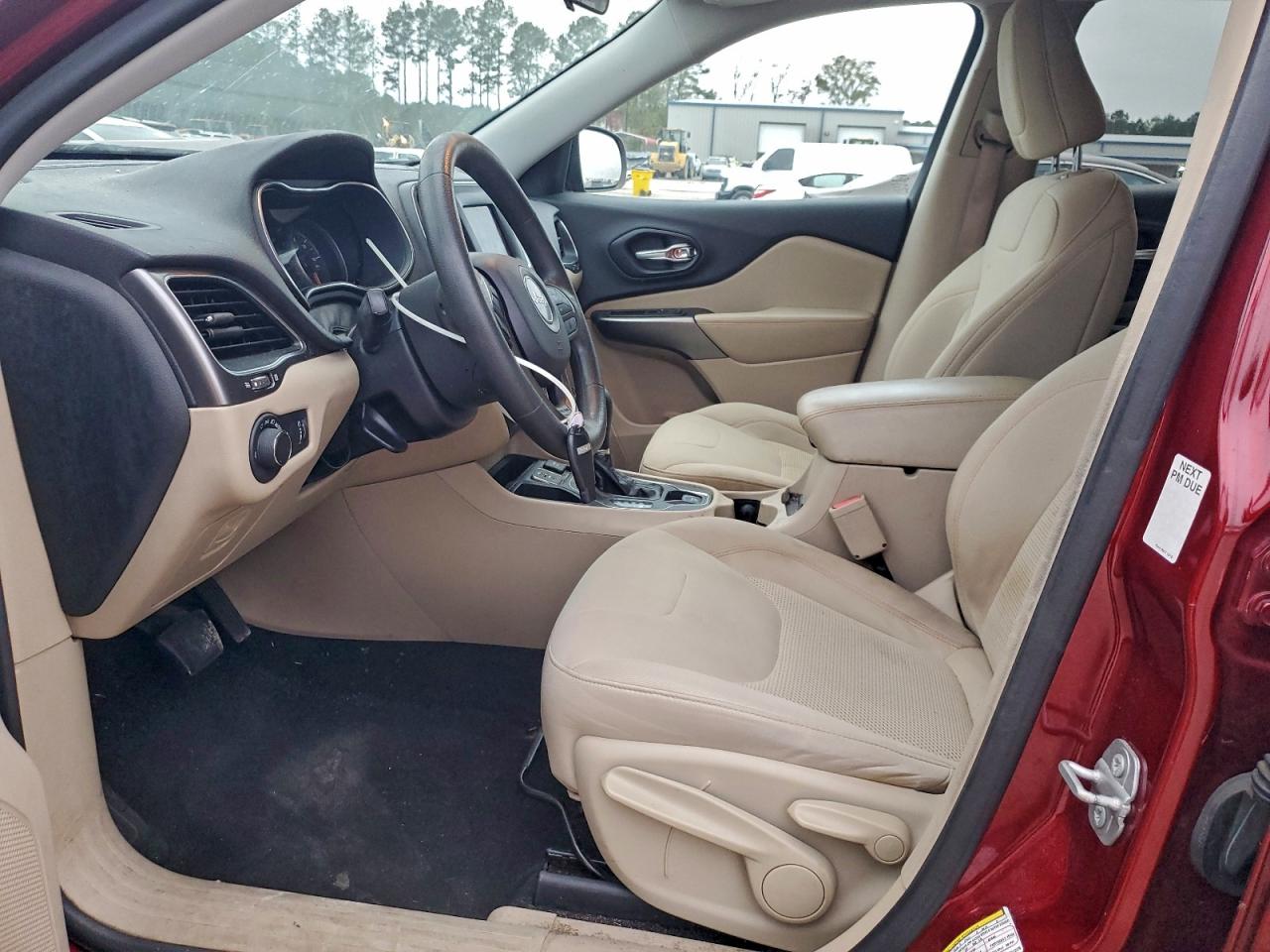 Jeep Grand Cherokee Latitude Image 4