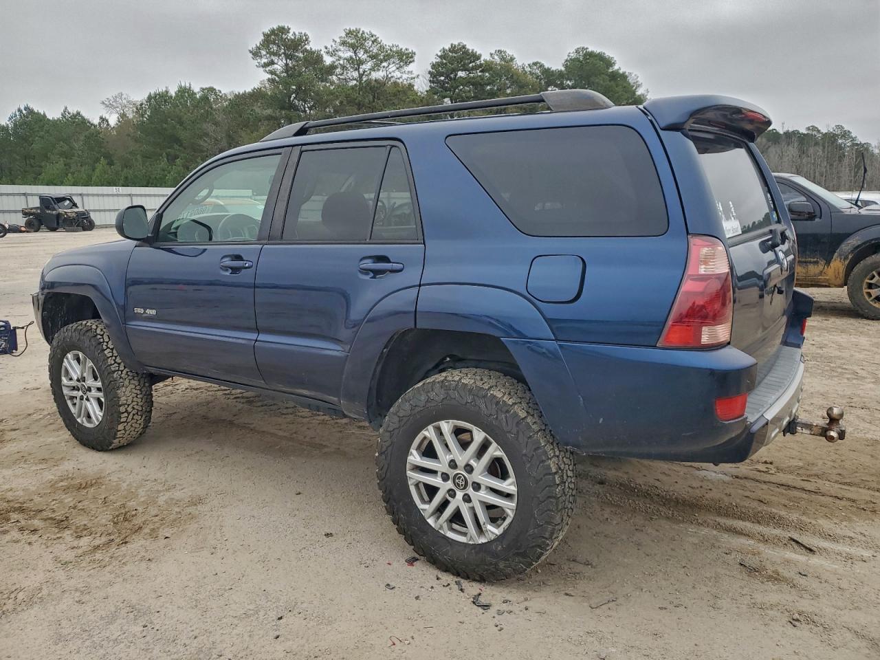 Toyota 4Runner Sr5 Image 9