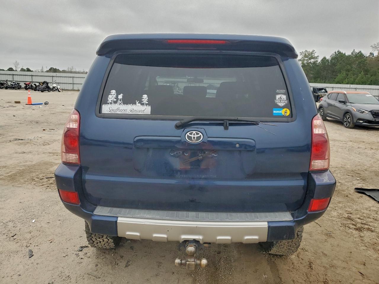 Toyota 4Runner Sr5 Image 2