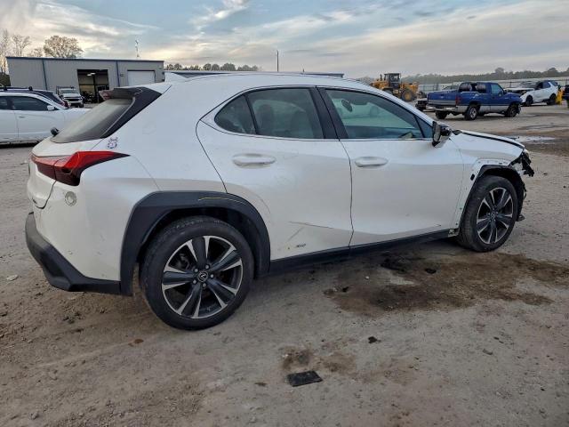Lexus Ux 250h Image 3