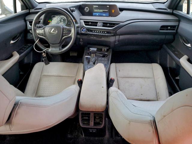 Lexus Ux 250h Image 11