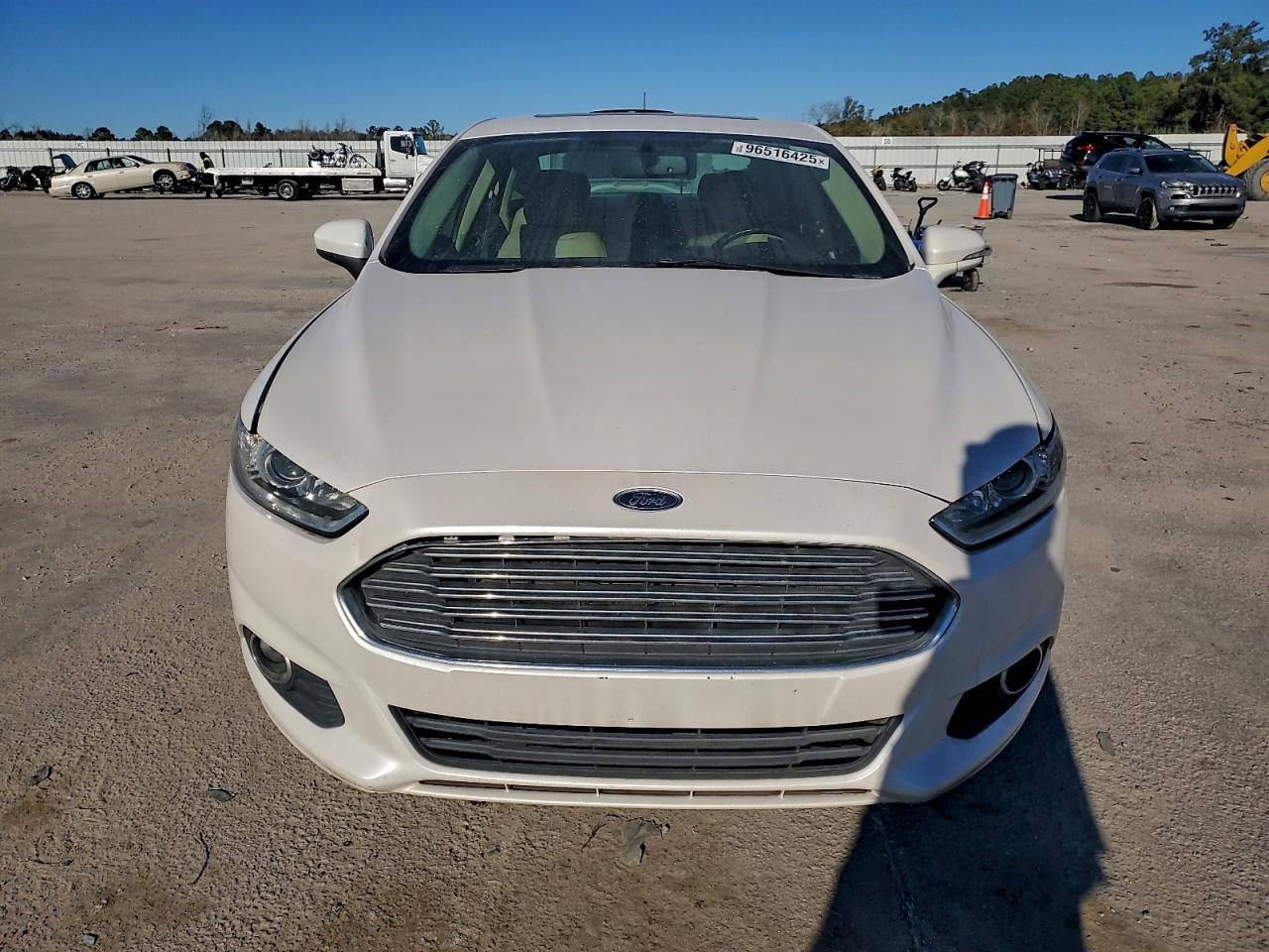 Ford Fusion Se Image 6