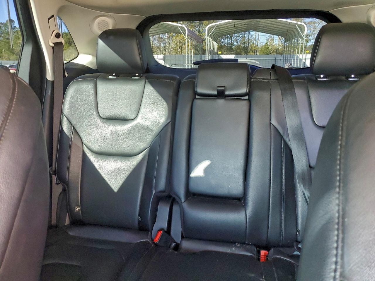 Ford Edge Titanium Image 10