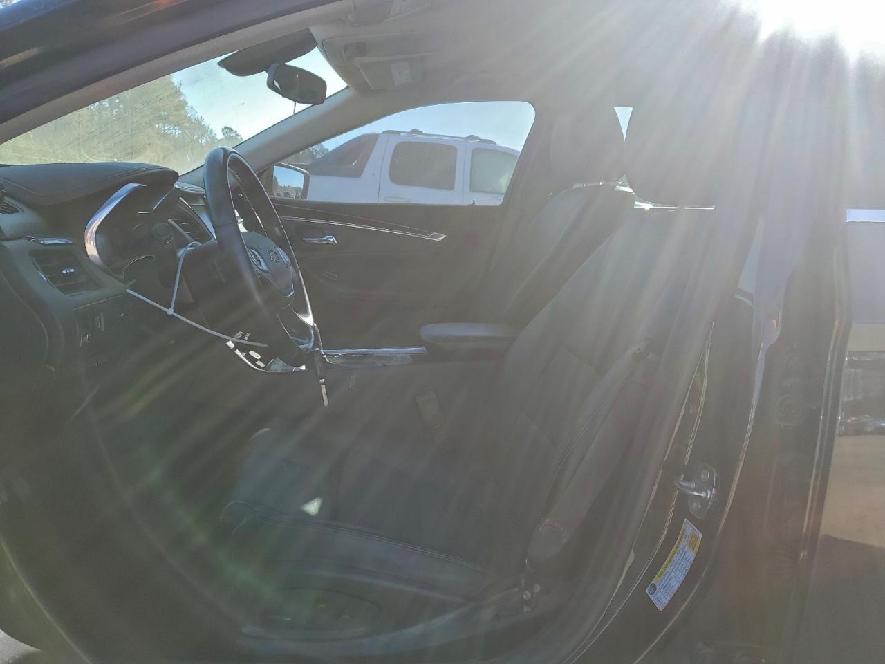 Chevrolet Impala Lt Image 4