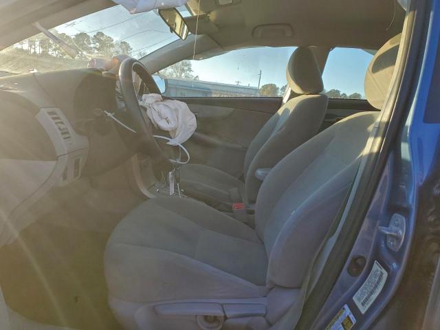 Toyota Corolla Base Image 5